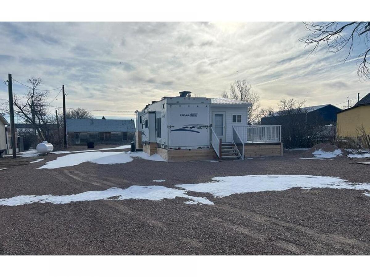 Picture of Home For Sale in Lusk, Wyoming, United States