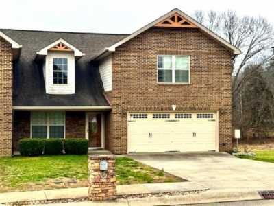 Home For Sale in Dandridge, Tennessee