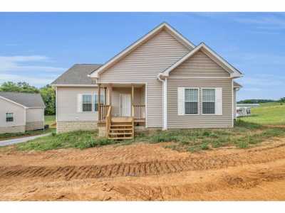 Home For Sale in Spring City, Tennessee