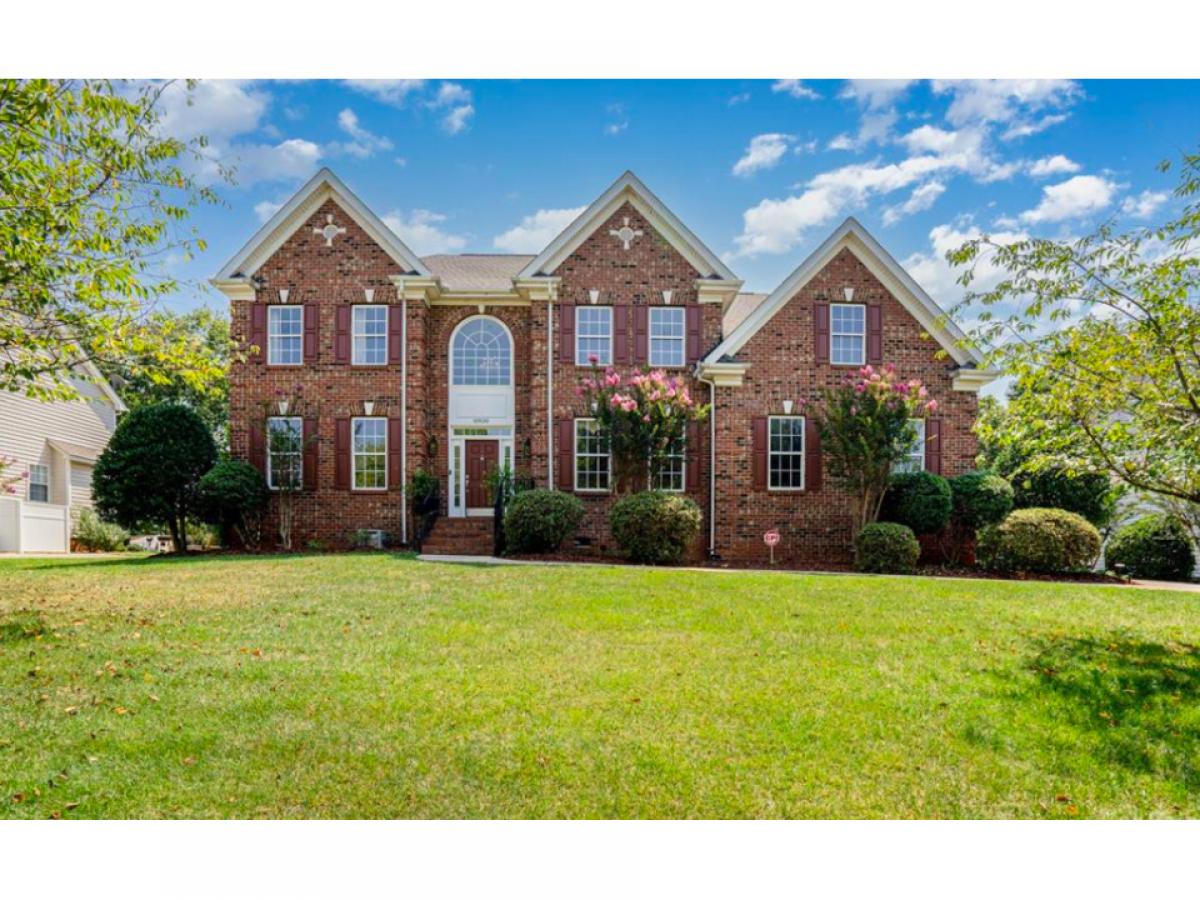 Picture of Home For Sale in Mint Hill, North Carolina, United States