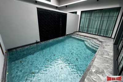 Villa For Sale in Phuket, Thailand