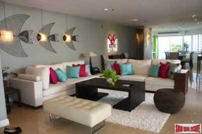 Duplex For Sale in Bangkok, Thailand