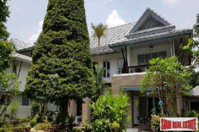 Villa For Sale in Bangkok, Thailand