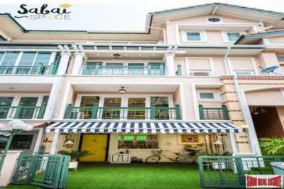 Villa For Sale in Bangkok, Thailand