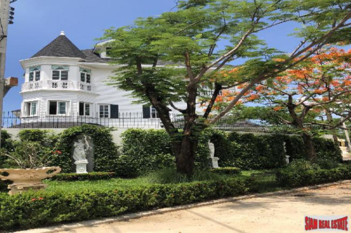 Picture of Villa For Sale in Bangkok, Bangkok, Thailand