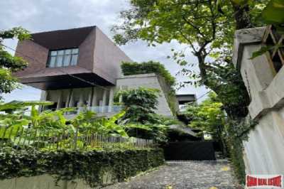 Villa For Sale in Bangkok, Thailand
