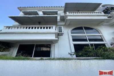 Home For Sale in Bangkok, Thailand