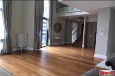 Duplex For Sale in Bangkok, Thailand