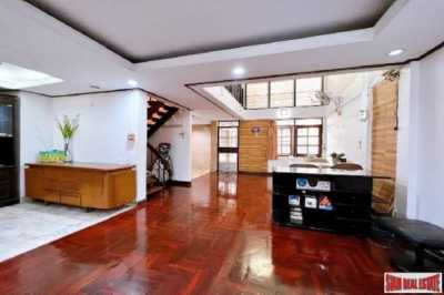 Villa For Sale in Bangkok, Thailand