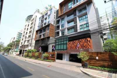 Duplex For Sale in Bangkok, Thailand