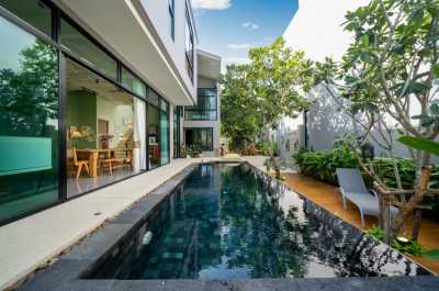 Villa For Sale in Phuket, Thailand