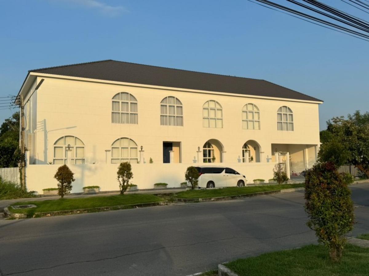 Picture of Home For Sale in Bangkok, Bangkok, Thailand