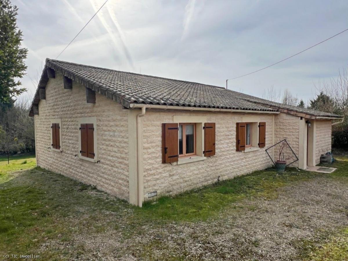Picture of Home For Sale in Chef Boutonne, Poitou Charentes, France