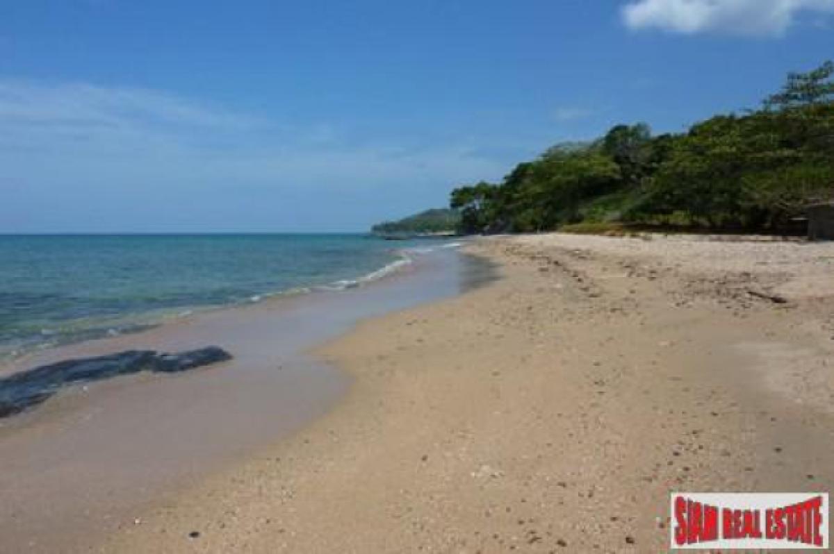 Picture of Residential Land For Sale in Koh Lanta, Krabi, Thailand