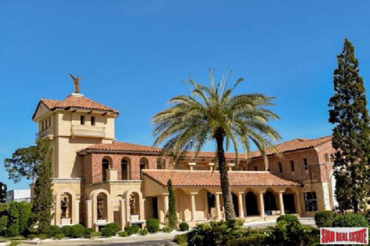 Picture of Villa For Sale in Chon Buri, Chon Buri, Thailand