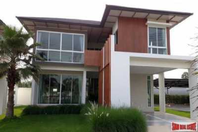 Home For Sale in Chon Buri, Thailand