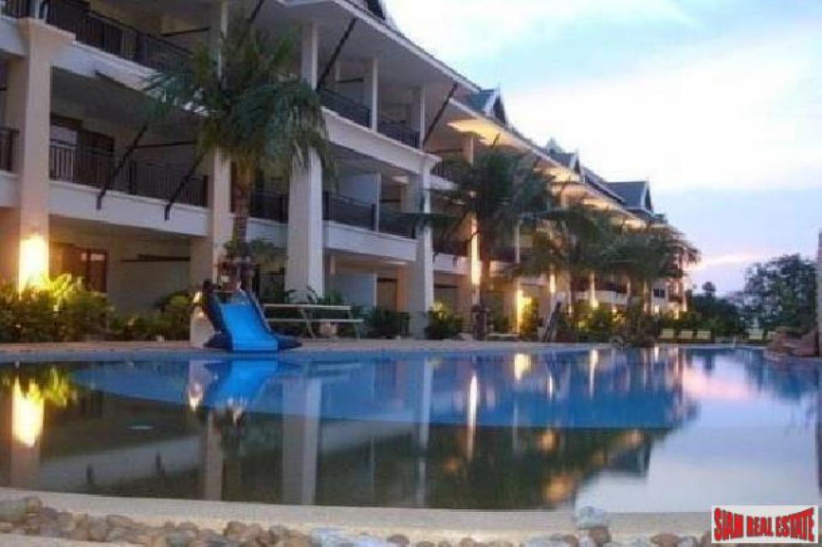 Picture of Duplex For Sale in Chon Buri, Chon Buri, Thailand