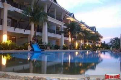 Duplex For Sale in Chon Buri, Thailand