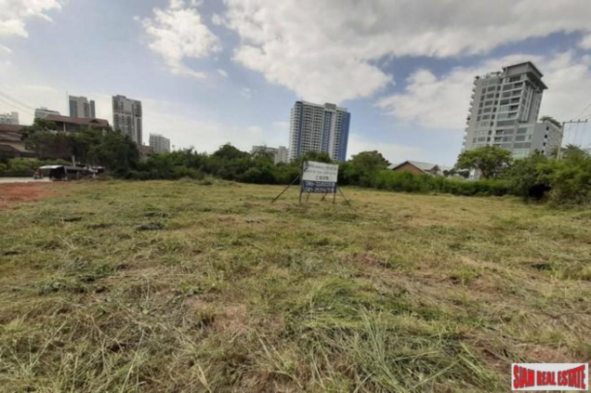 Picture of Residential Land For Sale in Chon Buri, Chon Buri, Thailand