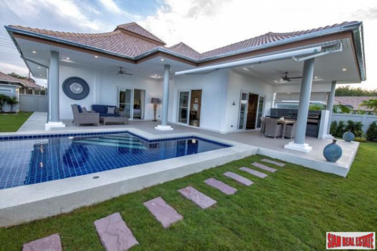 Picture of Home For Sale in Prachuabkirikhan, Prachuap Khiri Khan, Thailand