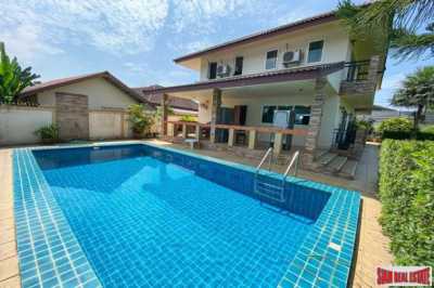 Villa For Sale in Chon Buri, Thailand