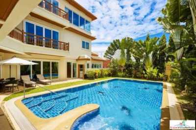 Villa For Sale in Chon Buri, Thailand