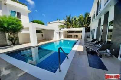 Villa For Sale in Chon Buri, Thailand