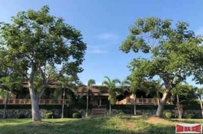 Villa For Sale in Chon Buri, Thailand