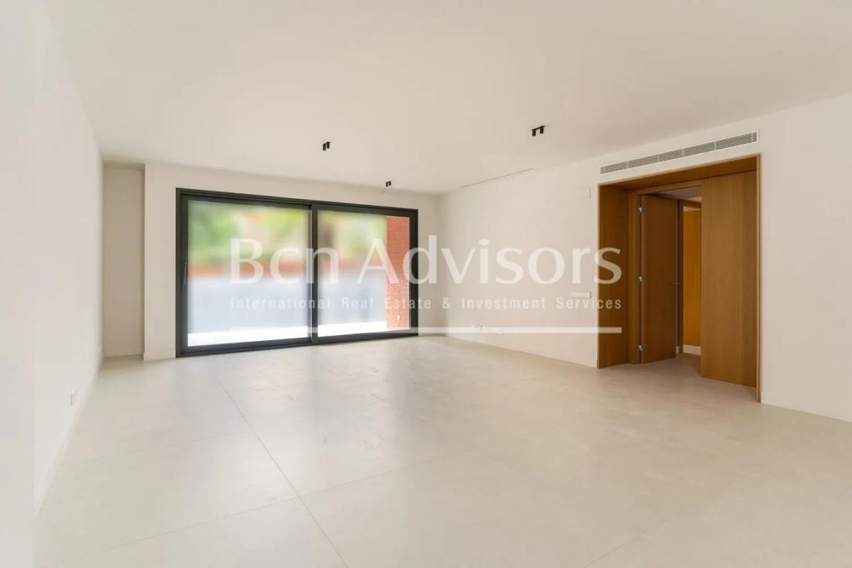 Picture of Home For Sale in Barcelona, Barcelona, Spain