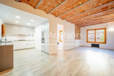 Apartment For Sale in Barcelona, Spain