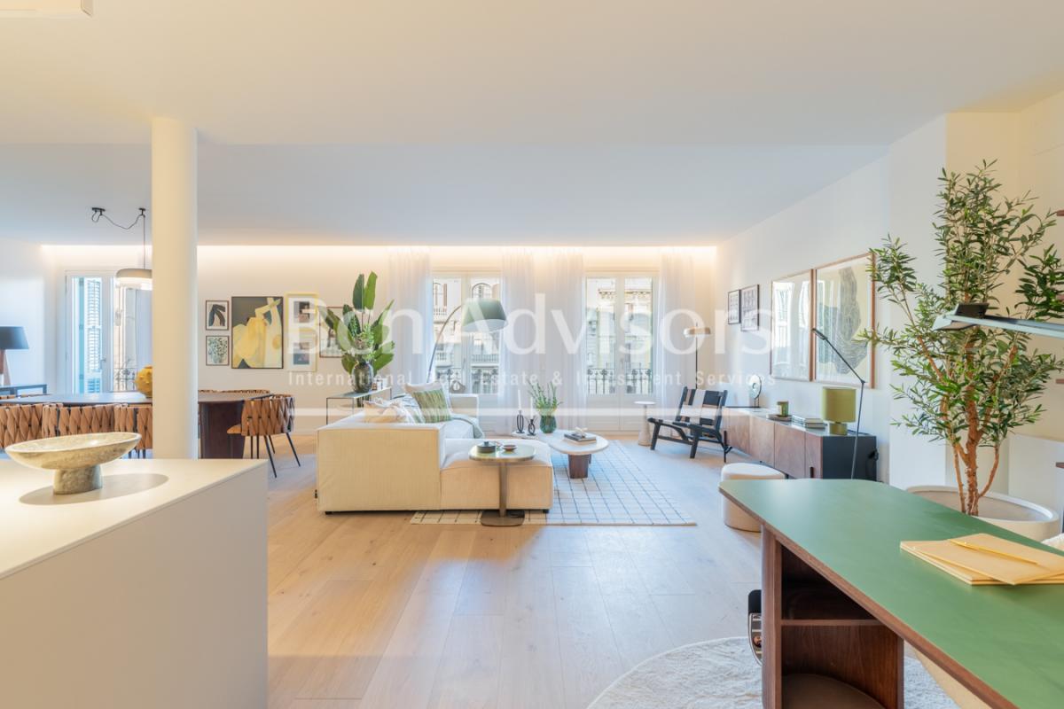 Picture of Home For Sale in Barcelona, Barcelona, Spain