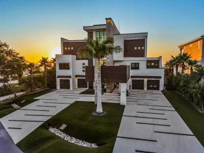 Home For Sale in Port Richey, Florida