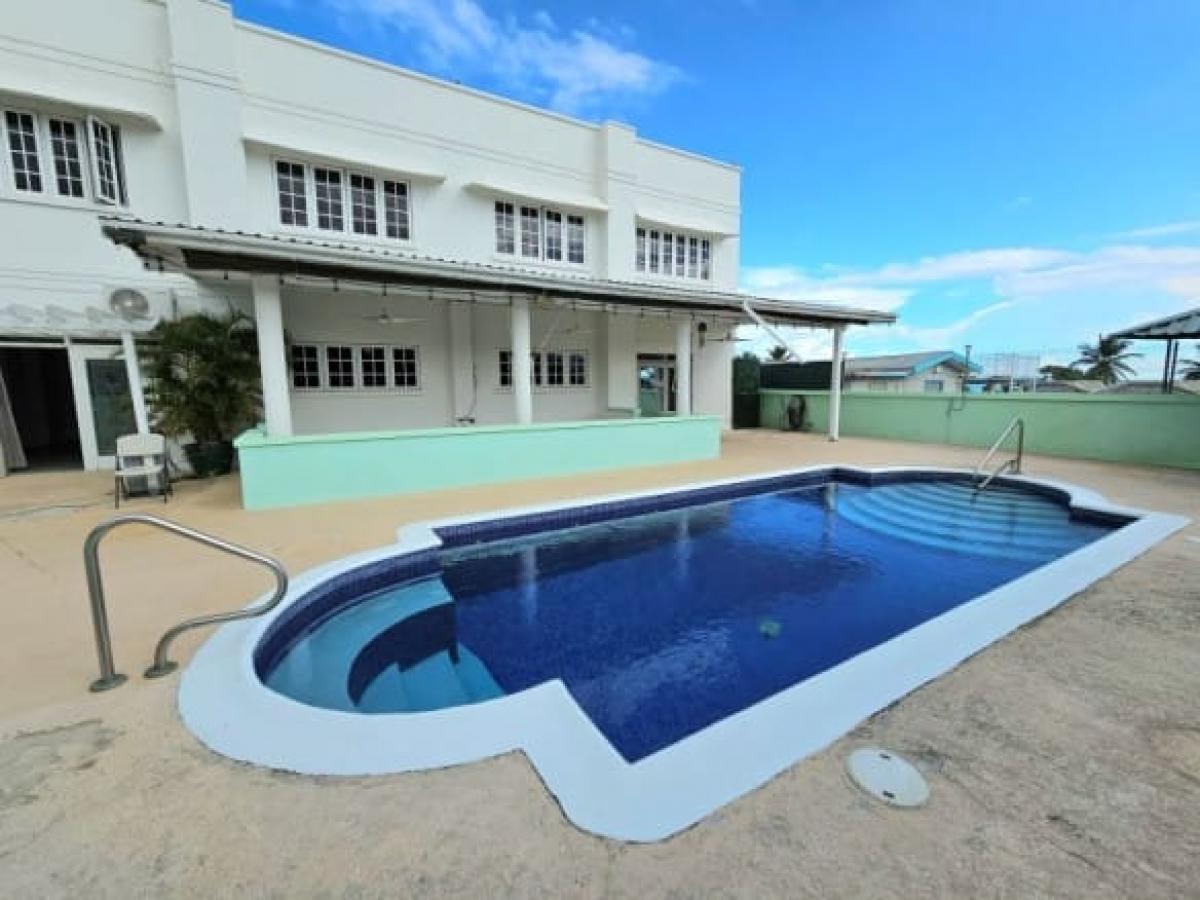 Picture of Home For Sale in Bridgetown, Saint Michael, Barbados