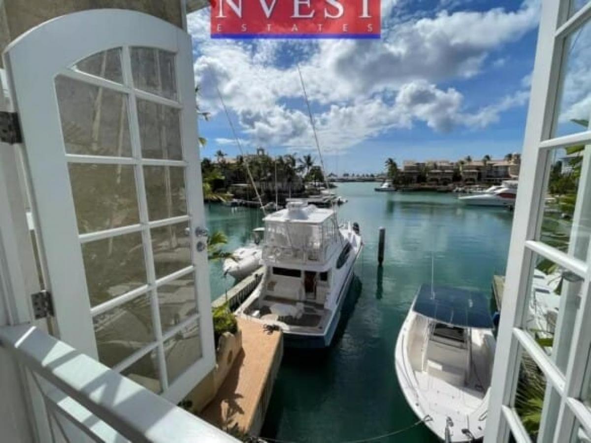 Picture of Apartment For Sale in Bridgetown, Saint Michael, Barbados