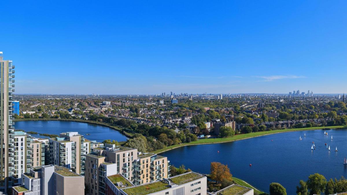 Picture of Apartment For Sale in Wandsworth, Greater London, United Kingdom