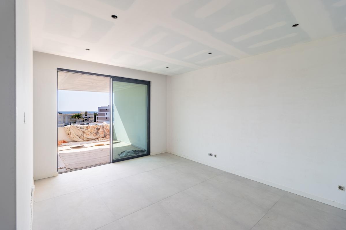 Picture of Apartment For Sale in Porto de Mos, Leiria, Portugal