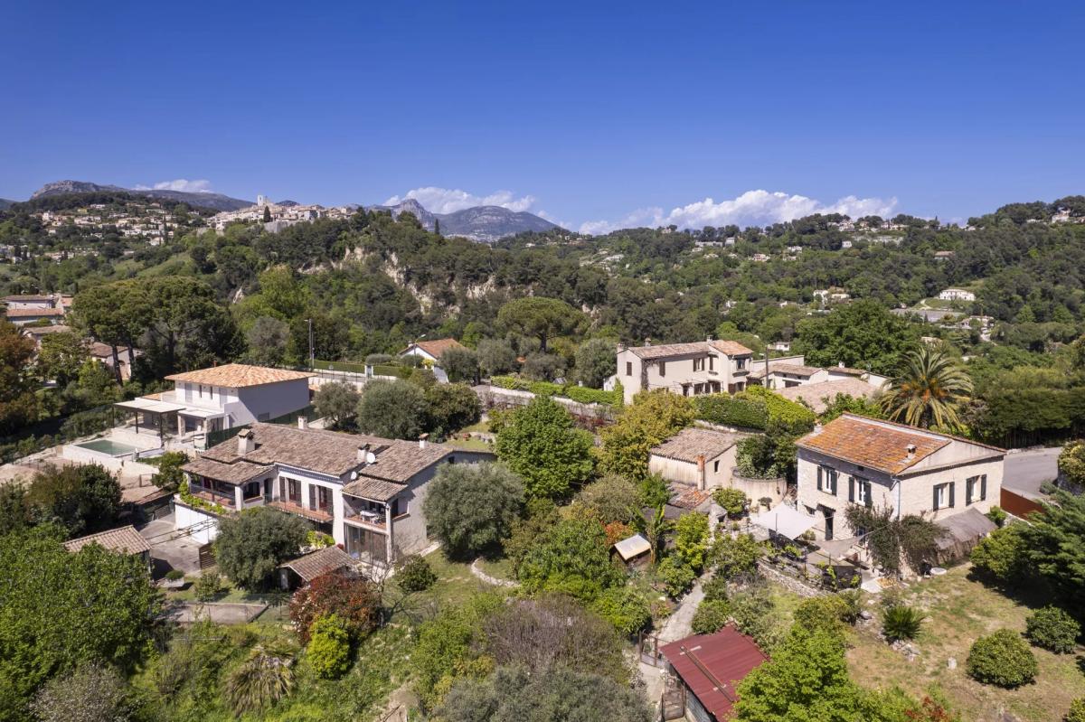 Picture of Home For Sale in Saint Paul de Vence, Cote d'Azur, France