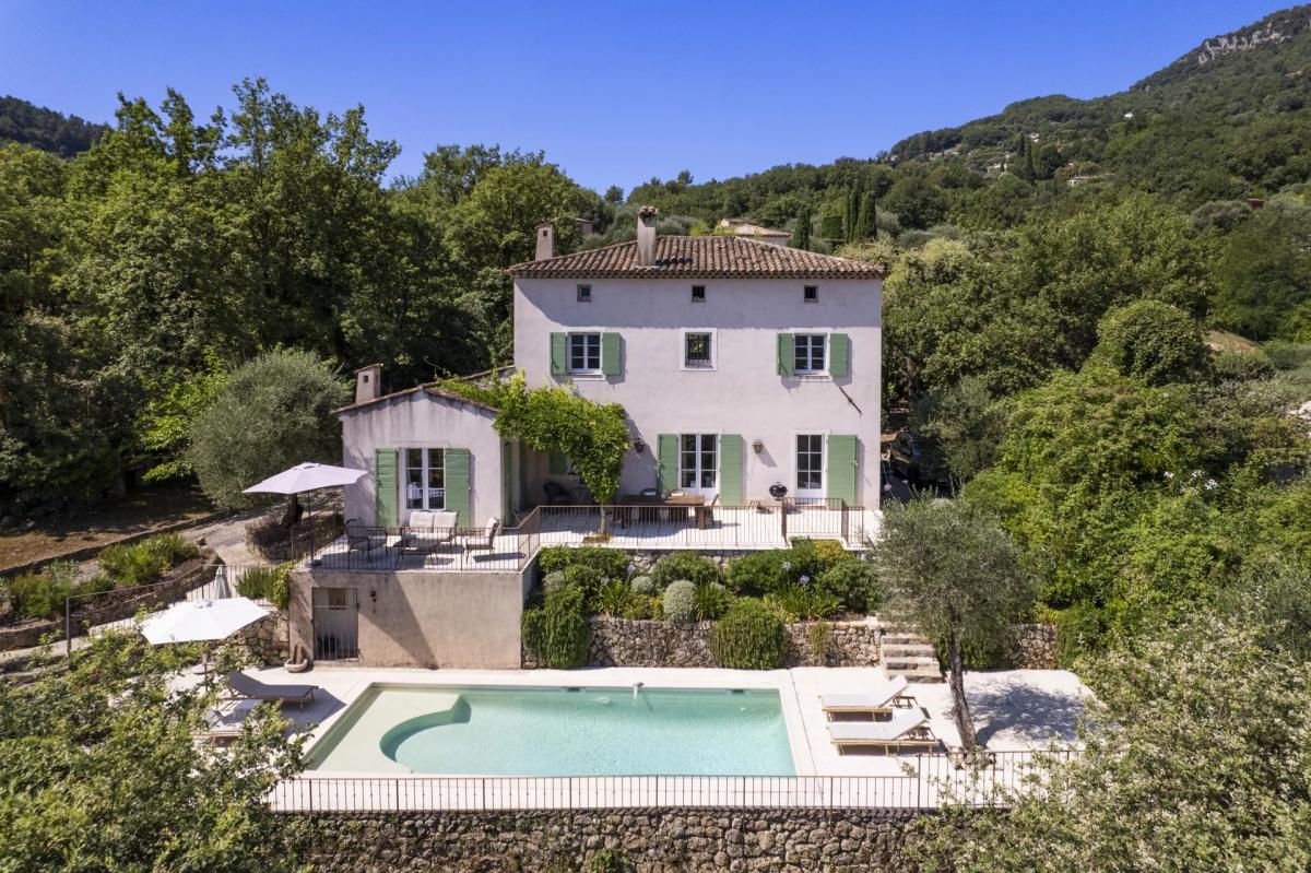 Picture of Home For Sale in Chateauneuf Grasse, Provence-Alpes-Cote d'Azur, France