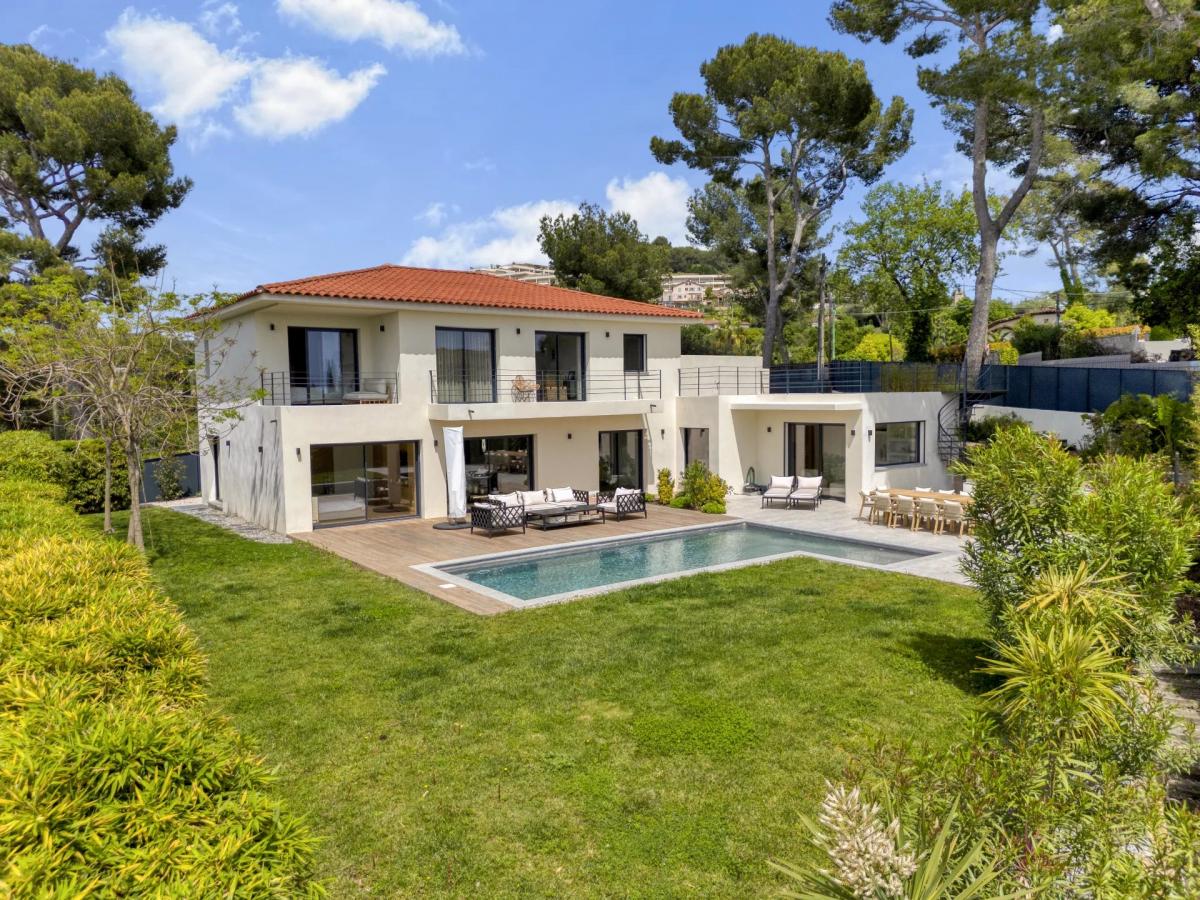 Picture of Villa For Sale in Le Cannet, Cote d'Azur, France