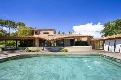 Villa For Sale in Antibes, France