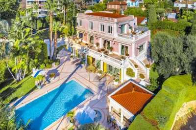 Villa For Sale in Antibes, France