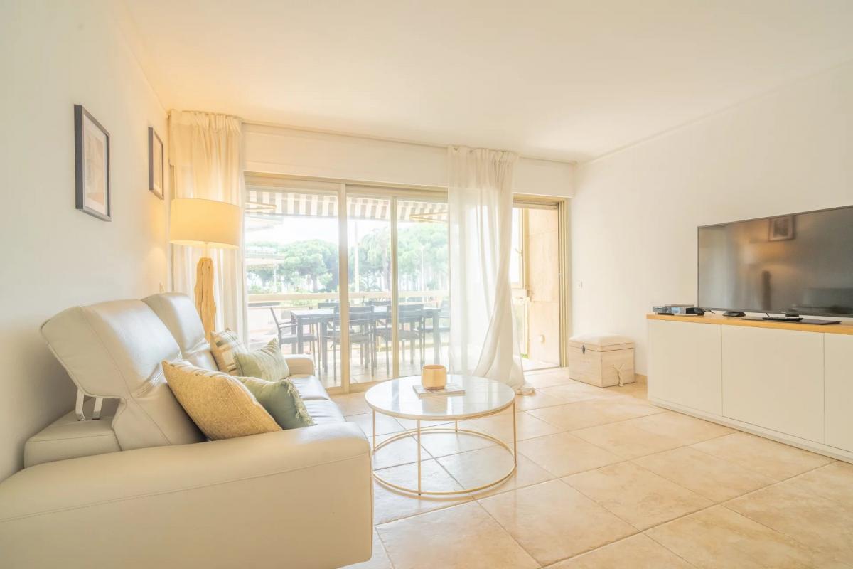 Picture of Apartment For Sale in Cannes, Cote d'Azur, France