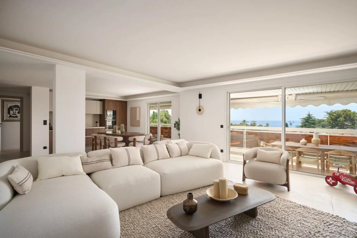 Picture of Apartment For Sale in Cannes, Cote d'Azur, France