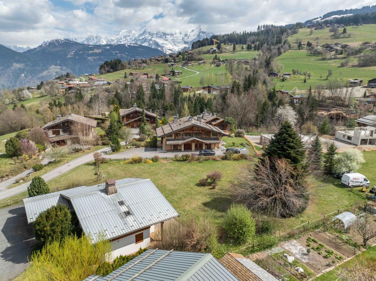 Picture of Home For Sale in Combloux, Rhone Alpes, France