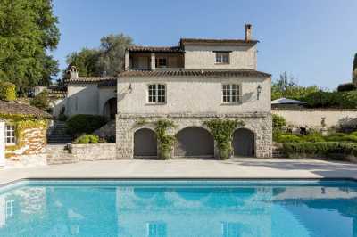 Villa For Sale in Vence, France
