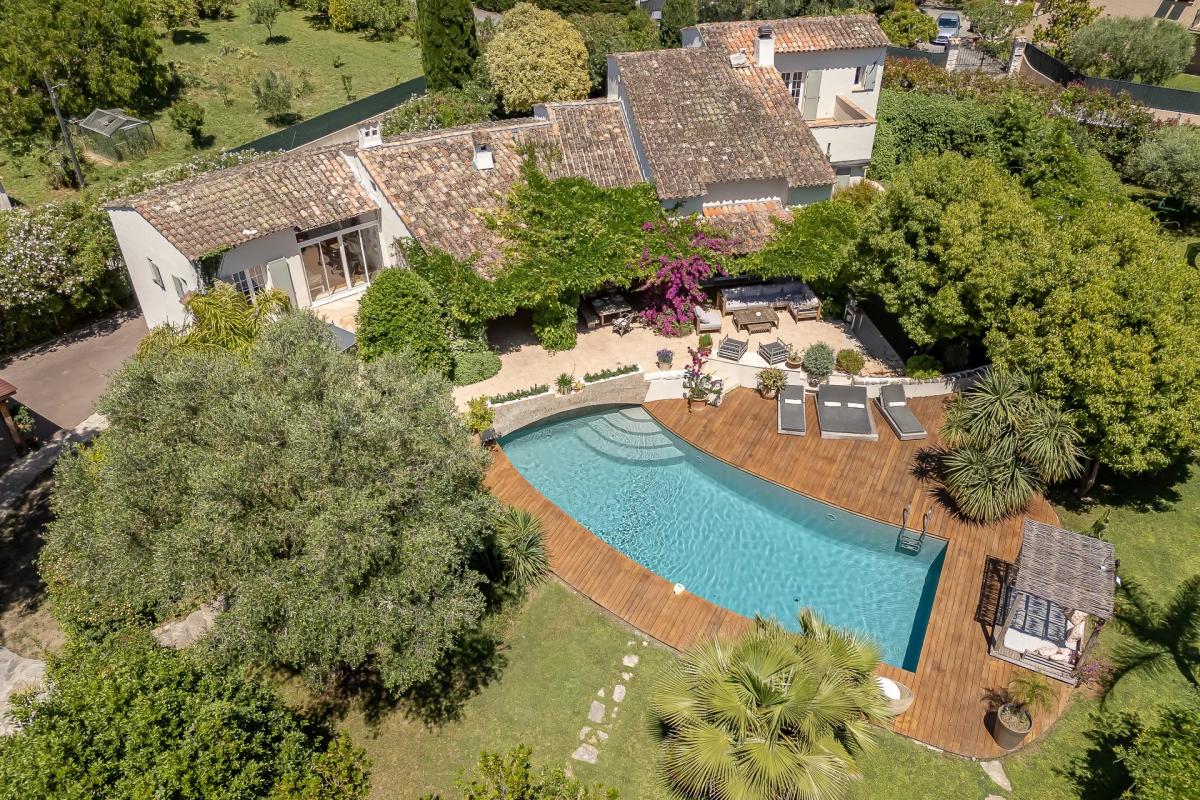 Picture of Villa For Sale in Saint Paul de Vence, Cote d'Azur, France