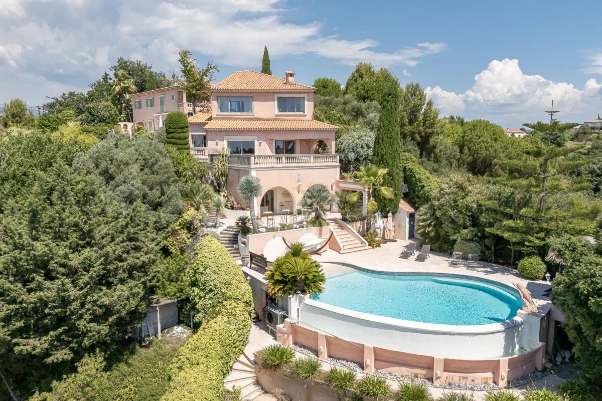 Picture of Villa For Sale in Cagnes Sur Mer, Provence-Alpes-Cote d'Azur, France