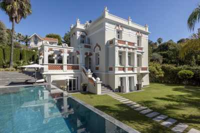Villa For Sale in Antibes, France