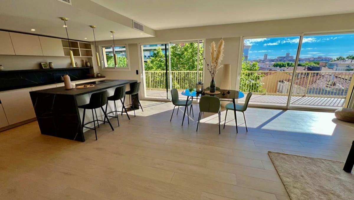 Picture of Apartment For Sale in Antibes, Cote d'Azur, France