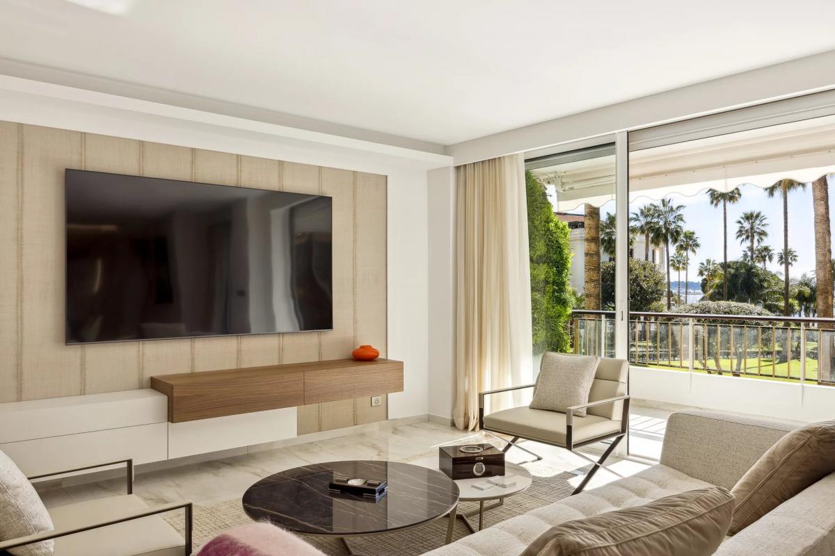 Picture of Apartment For Sale in Cannes, Cote d'Azur, France